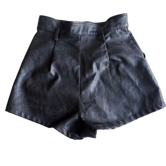 Altar’d State Women’s Faux Leather Black High Waisted Shorts Size XS - Picture 3 of 7